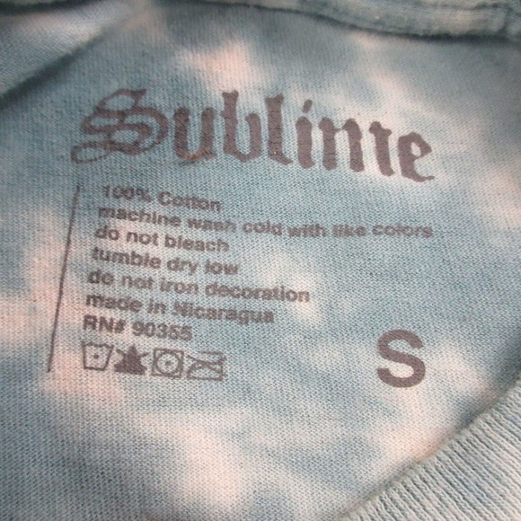 Sublime Long Beach T-shirt size Small Tie-Dye Sun Face Band Tour Concert Y2K 90s - Picture 3 of 7